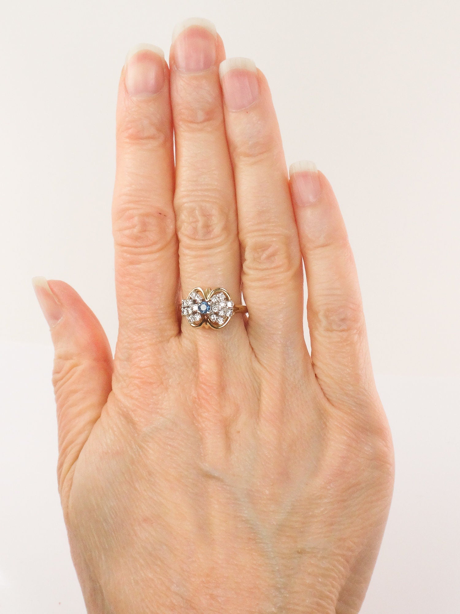 Vintage 14k Yellow Gold Blue Sapphire Diamond Cluster Ring - Size 6.5