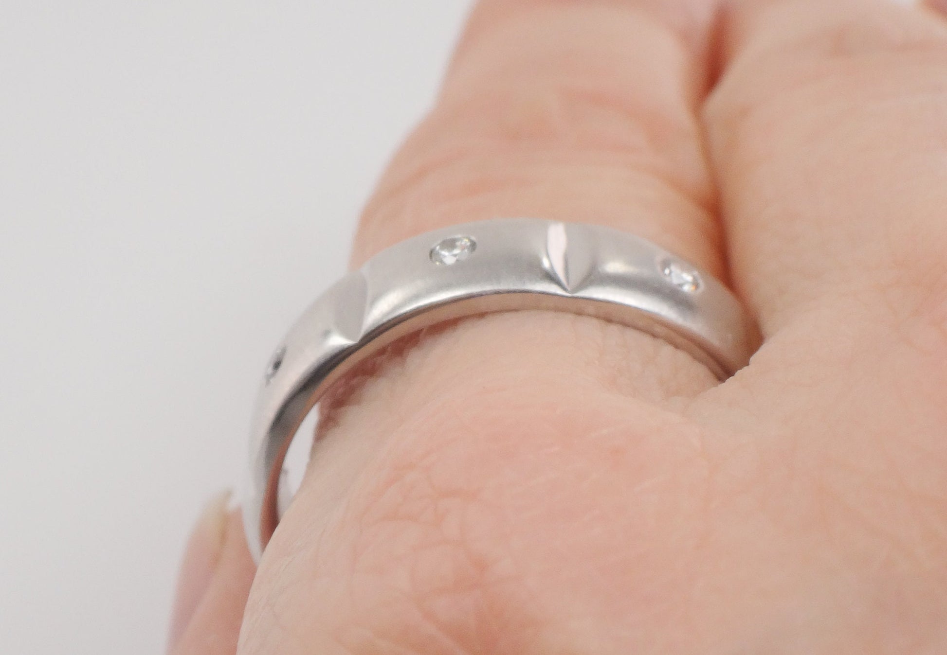 Vintage 14k White Gold Natural Diamond Wedding Band Eternity Wedding Ring Unisex Size 10.75