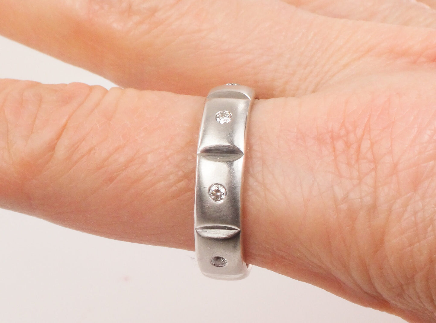 Vintage 14k White Gold Natural Diamond Wedding Band Eternity Wedding Ring Unisex Size 10.75