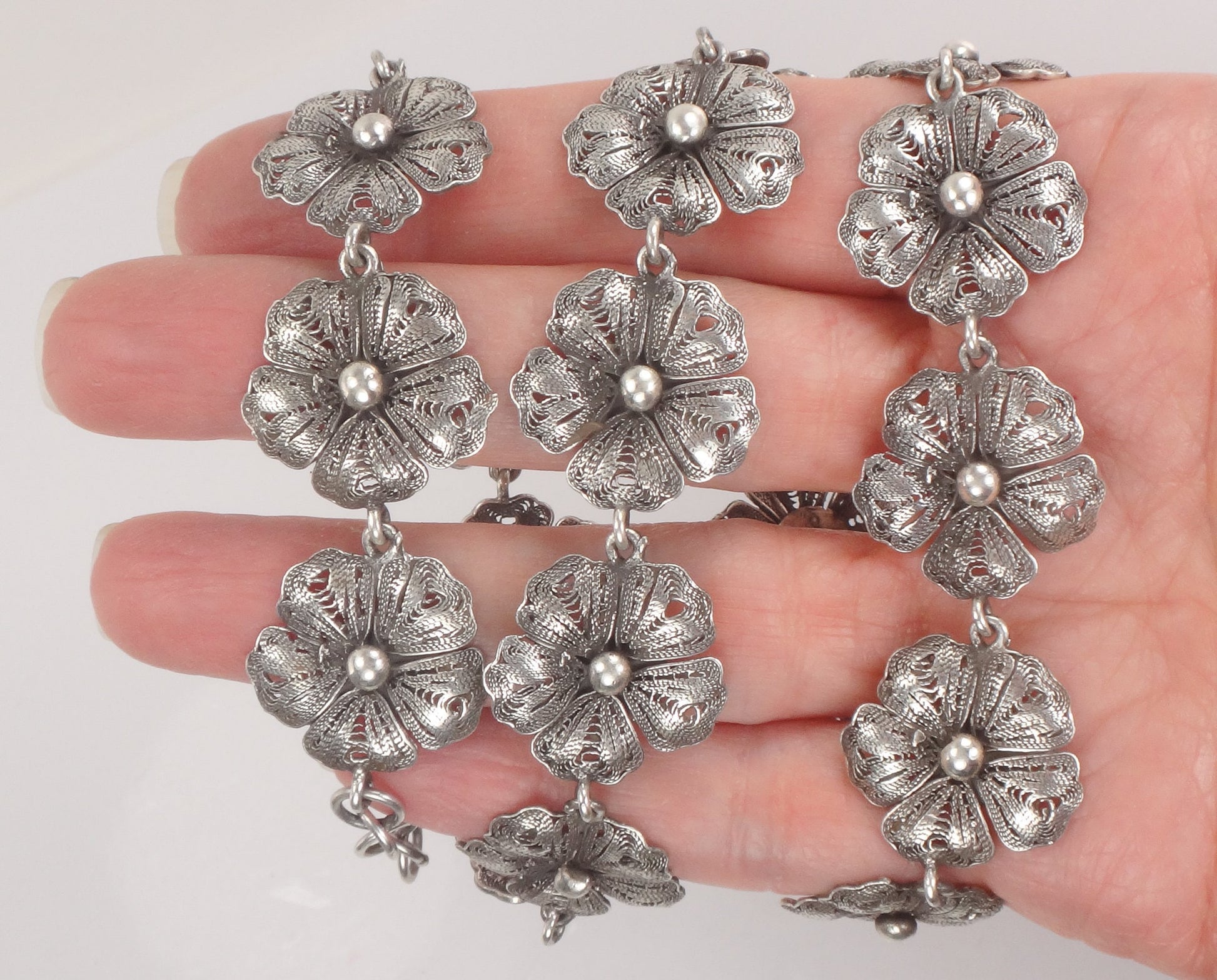 Vintage Sterling Silver Flower Necklace 19.5"