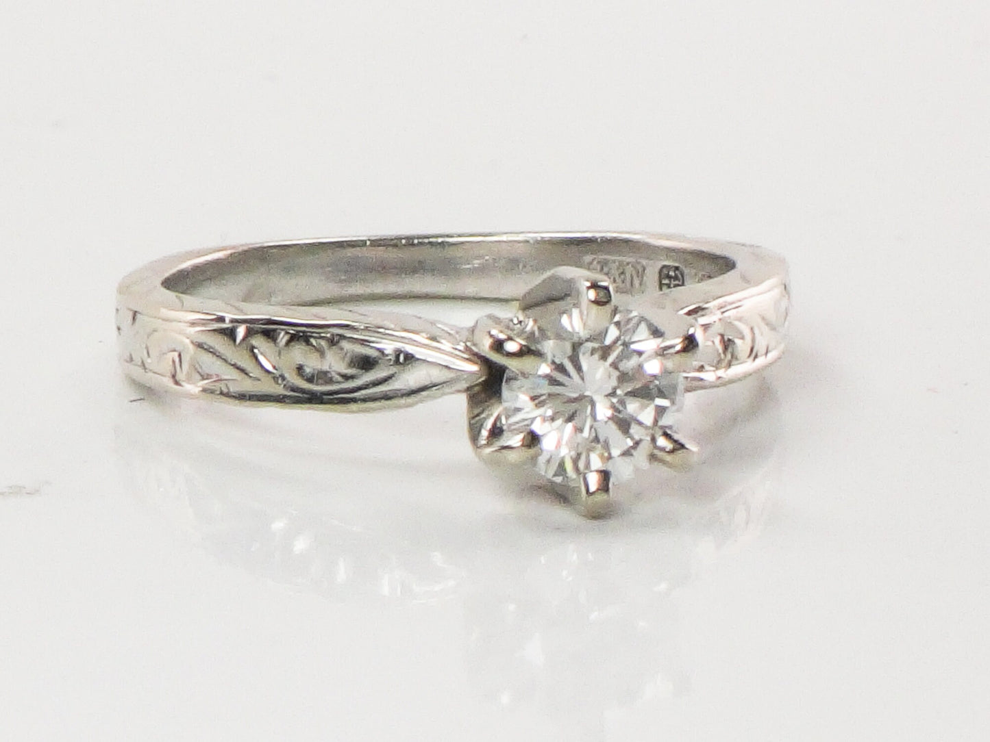 Vintage 14k White Gold Diamond Solitaire Engagement Ring (0.5 CT)