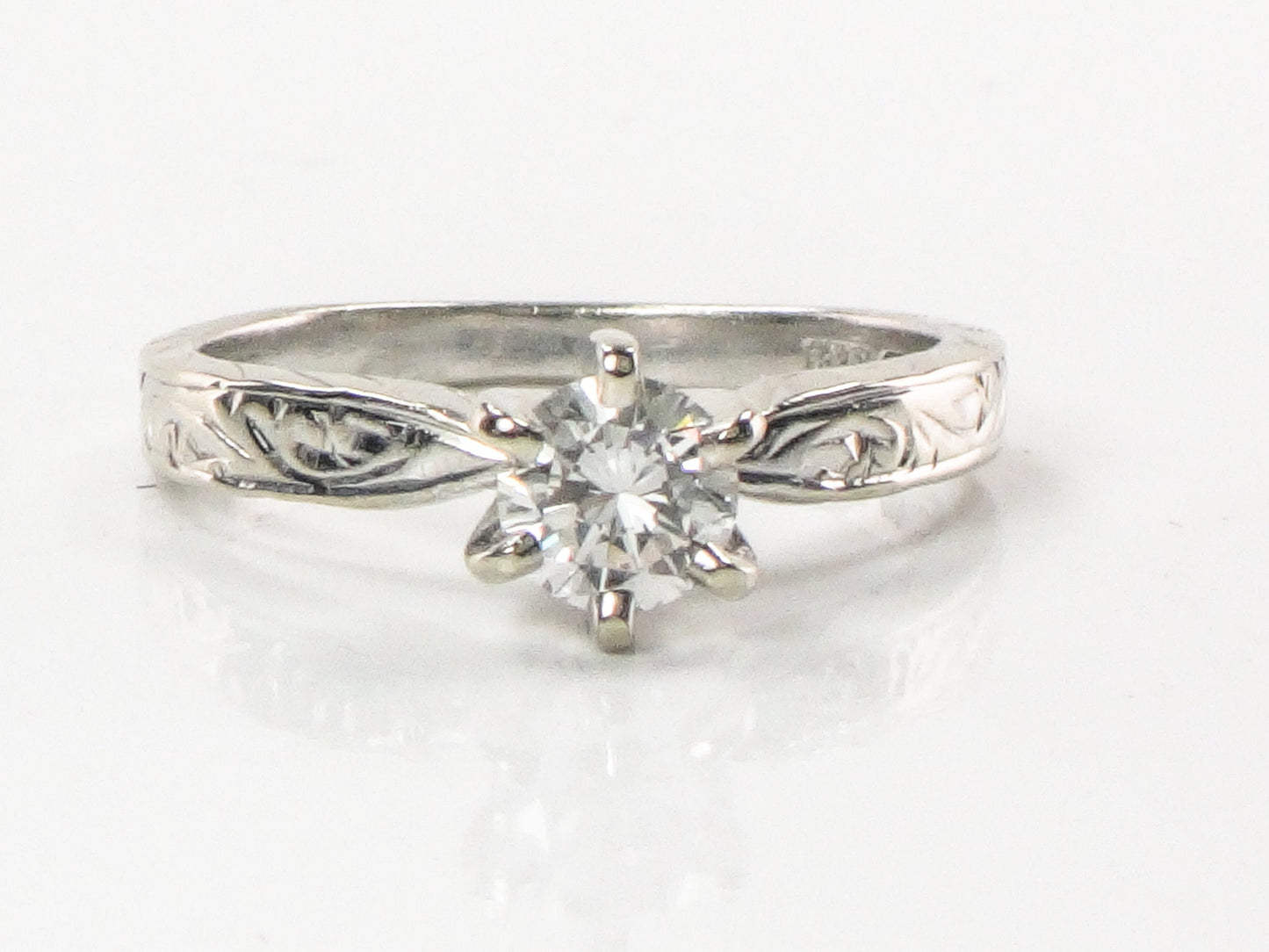 Vintage 14k White Gold Diamond Solitaire Engagement Ring (0.5 CT)