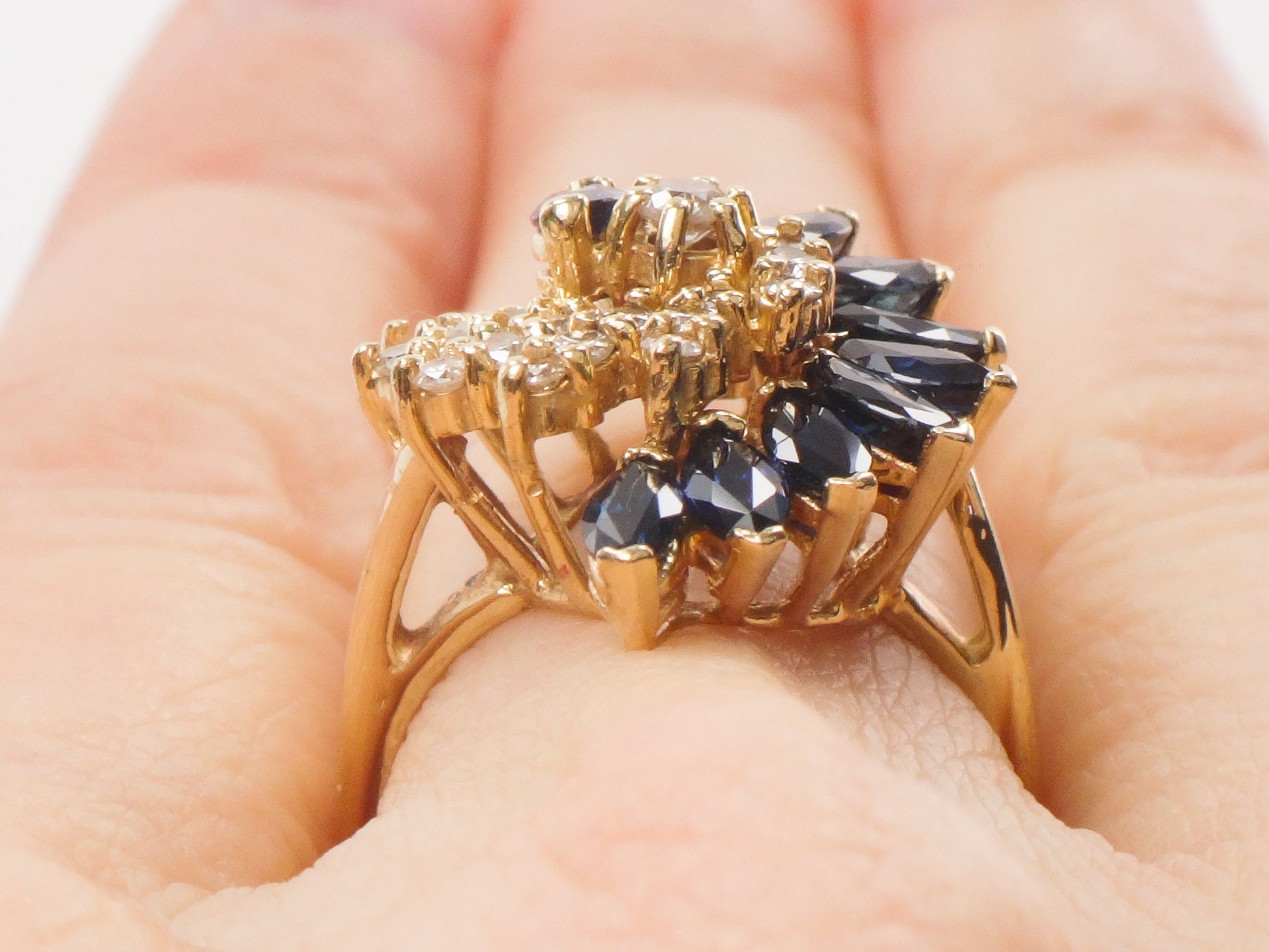 Vintage 14k Yellow Gold Blue Sapphire and Natural Diamond Swirl Ring Size 5