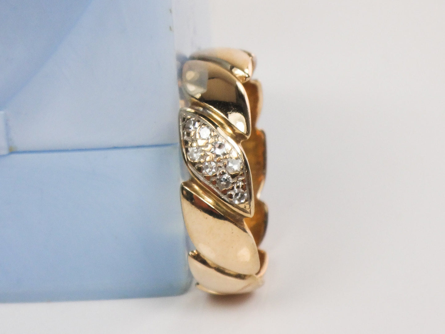 Vintage 14k Yellow Gold Natural Diamond Wedding Ring Unisex Size 9 Wedding Band