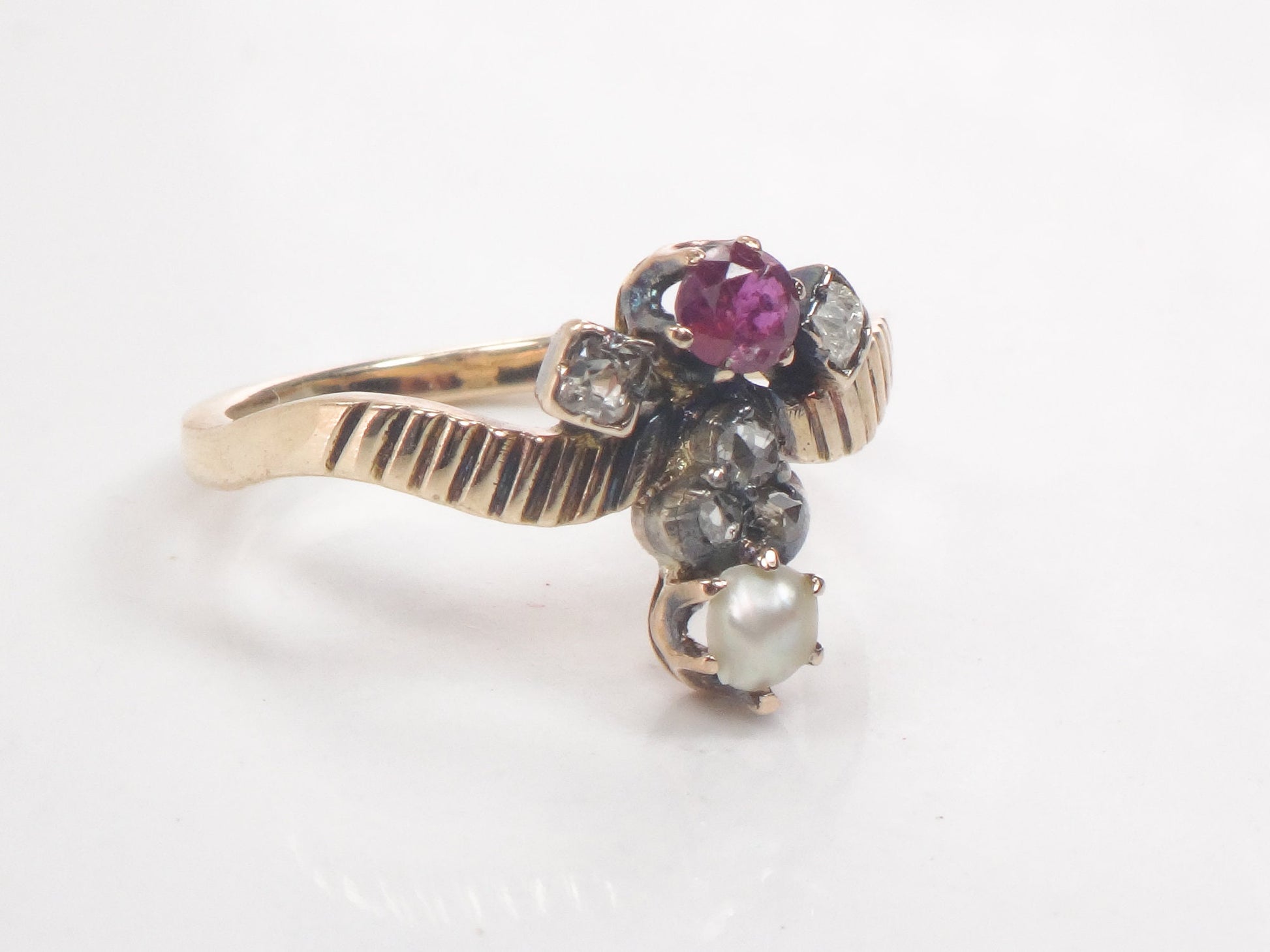 Antique 15k Gold Victorian Ring: Ruby, Pearl & Rose Cut Diamond