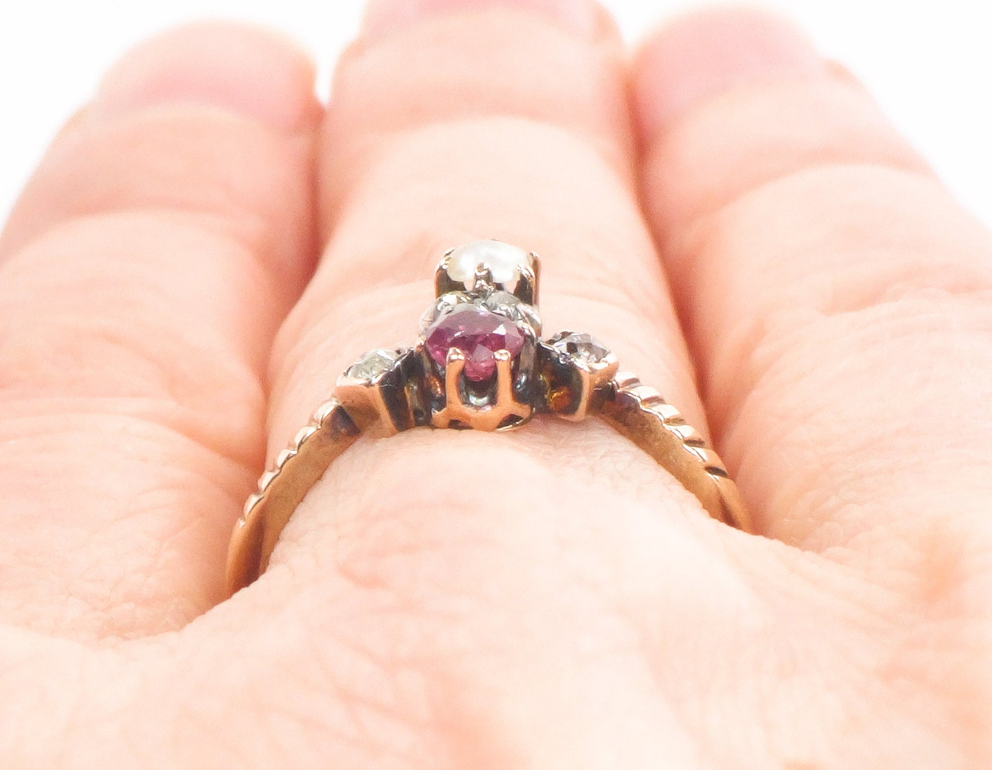 Antique 15k Gold Victorian Ring: Ruby, Pearl & Rose Cut Diamond