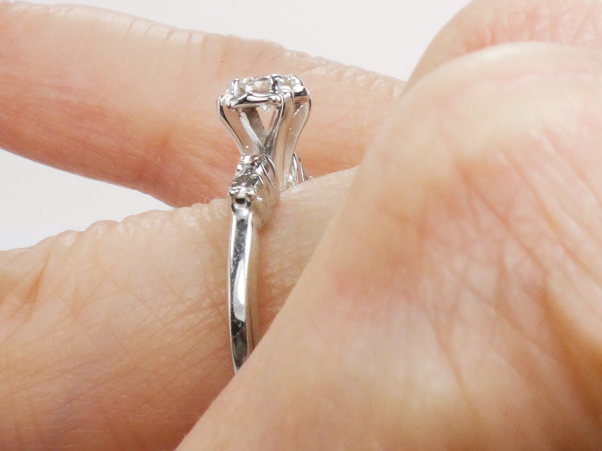 14k White Gold Natural Diamond Engagement Ring Vintage Round Brilliant Cut .25 Carat Center