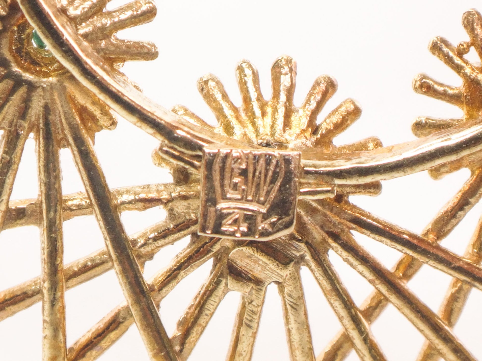 Large Solid 14k Yellow Gold Turquoise Circle Pin Vintage Mid-Century Gold Starburst Brooch