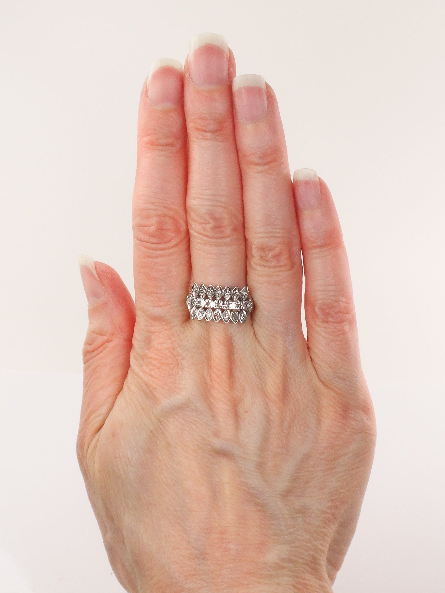 Vintage 14k White Gold Diamond Wedding Band Ring (Three Row Design, Size 7)