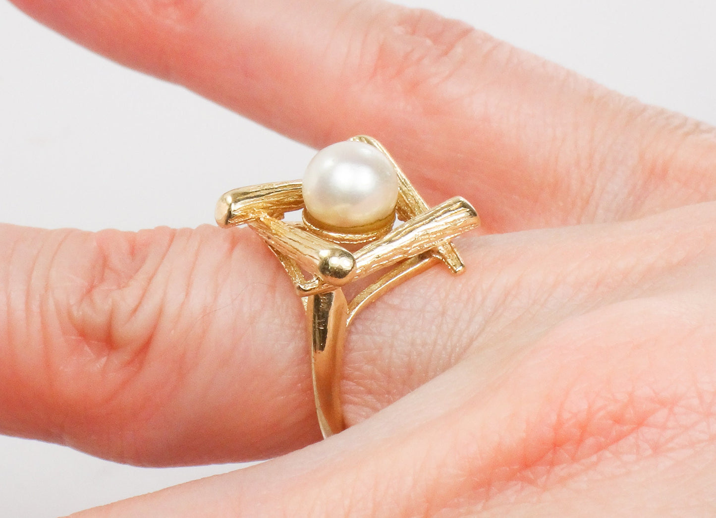 Vintage 14k Yellow Gold Cultured Pearl Ring Bridal Ring - 7 MM Saltwater Cultured Pearl Ring - Size 4.25