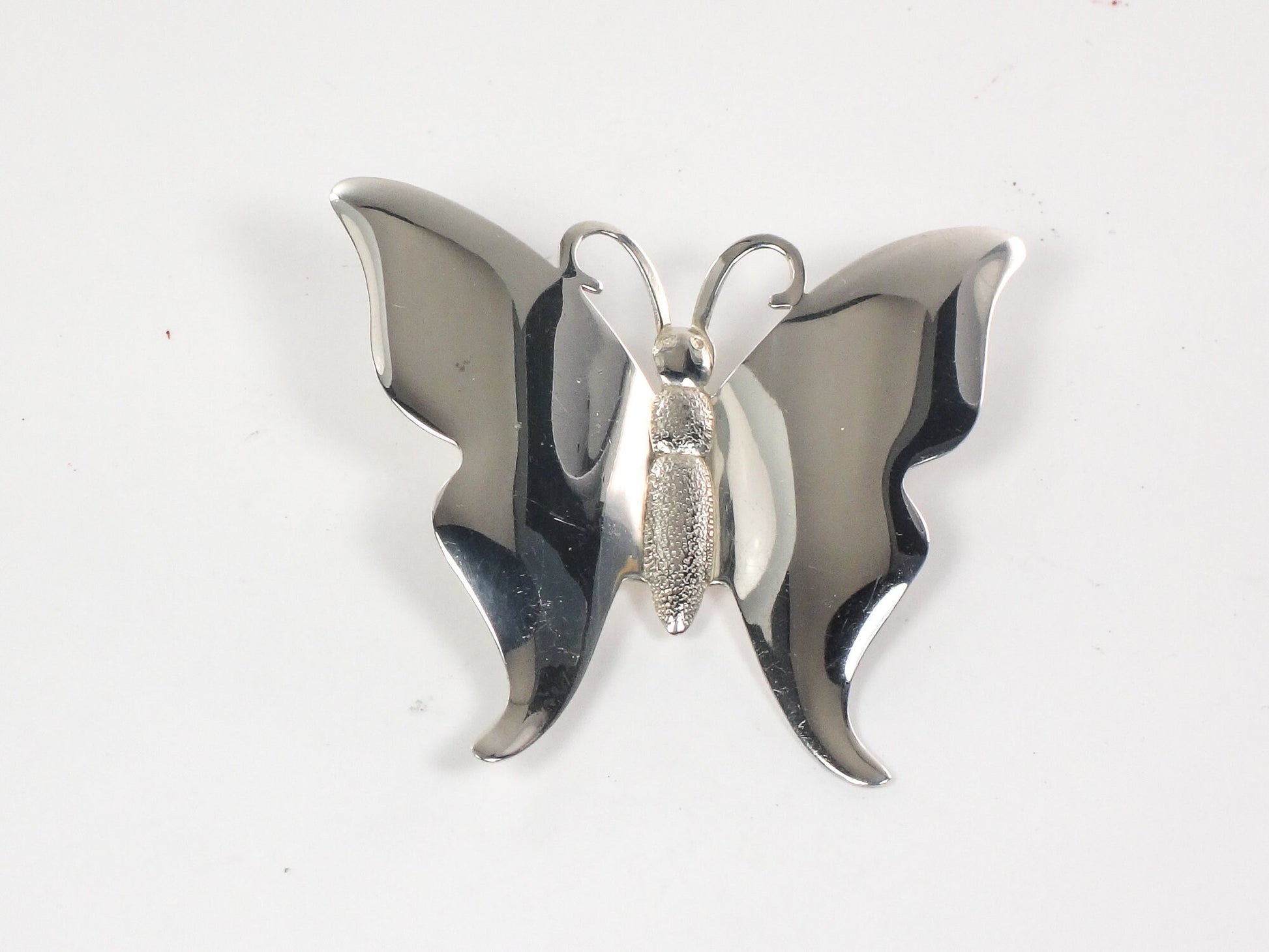 Vintage International Silver Large Butterfly Convertible Pendant Pin