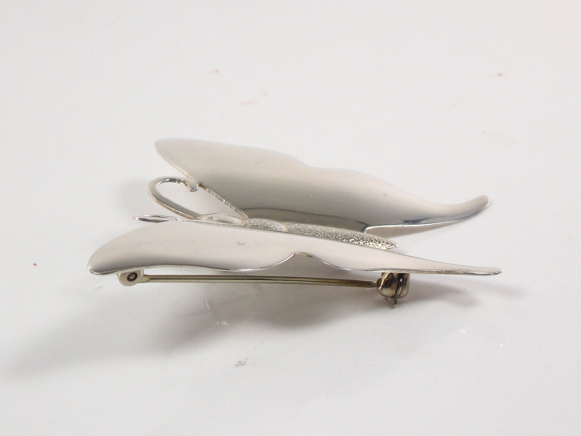 Vintage International Silver Large Butterfly Convertible Pendant Pin