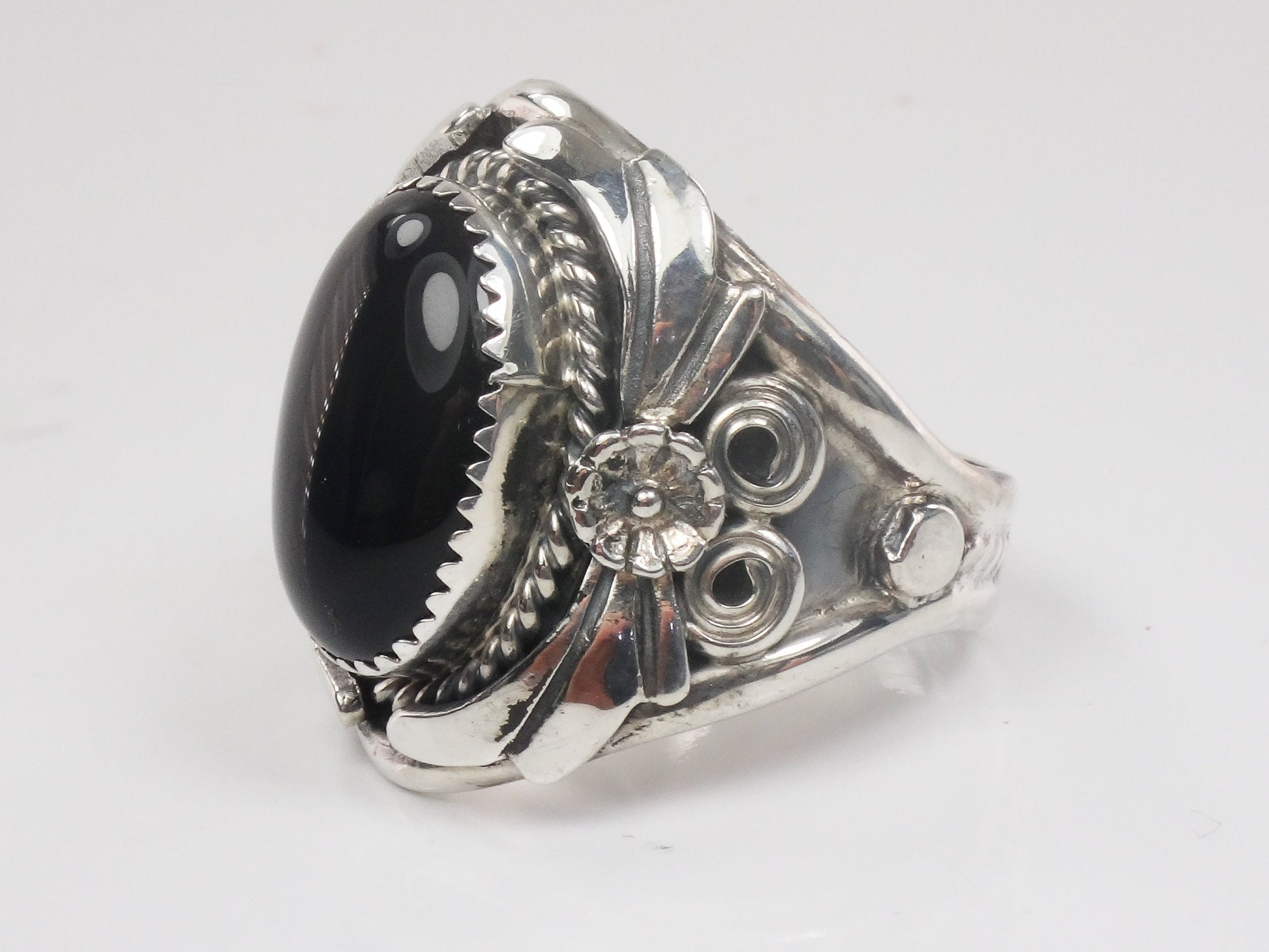 Vintage Large Sterling Silver Onyx Ring, Men's Unisex Southwestern Style Ring, Size 12.75