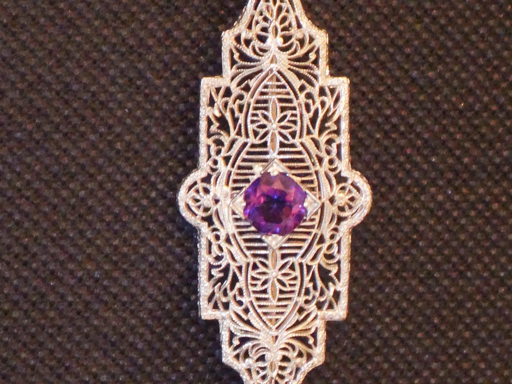 Vintage Art Deco Amethyst Pendant Pin: 14k White Gold Filigree