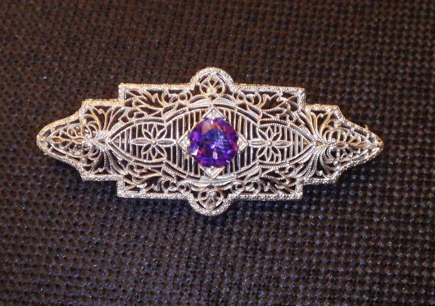 Vintage Art Deco Amethyst Pendant Pin: 14k White Gold Filigree