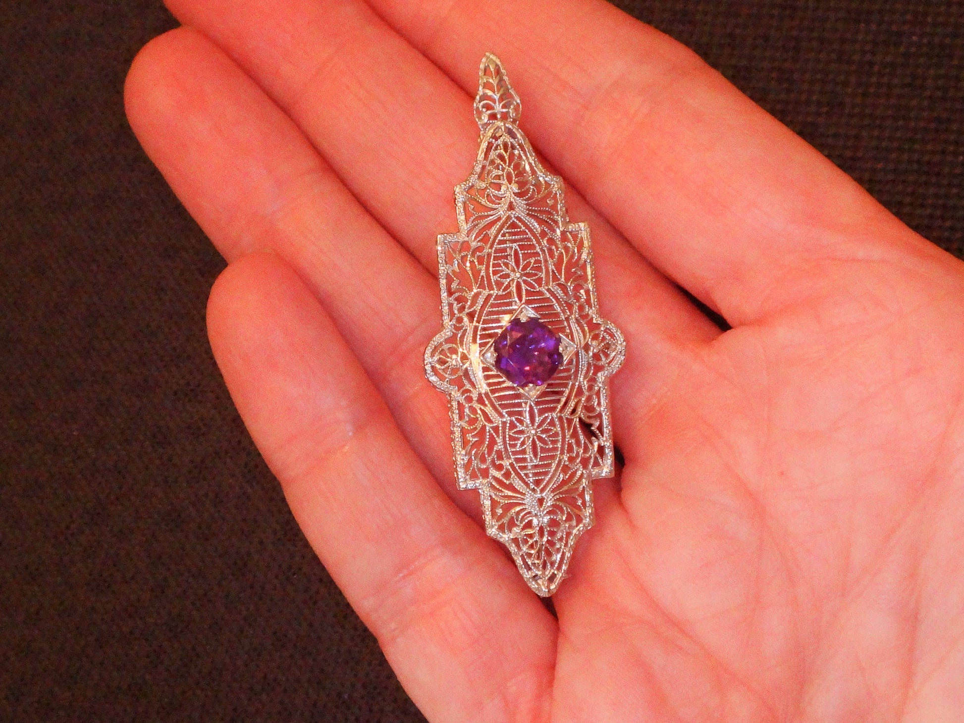 Vintage Art Deco Amethyst Pendant Pin: 14k White Gold Filigree