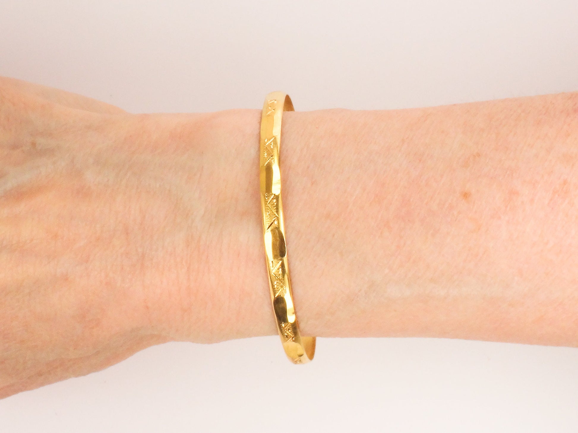 Vintage Solid 21k Yellow Gold Fancy Slip On Bangle Bracelet, Stacking Jewelry