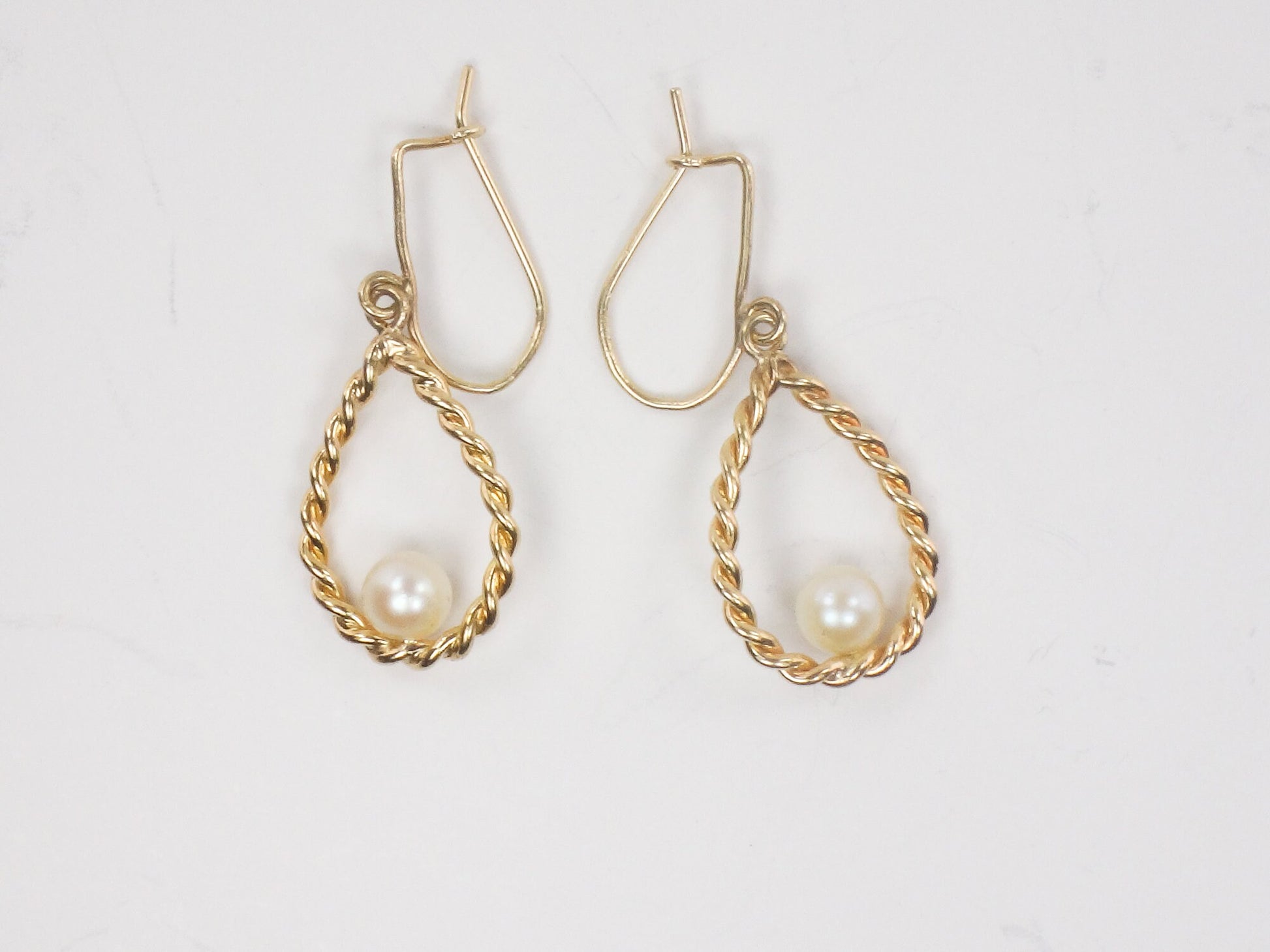 Vintage 14k Yellow Solid Gold Cultured Pearl Dangle Earrings, Bridal Teardrop Shaped Earrings