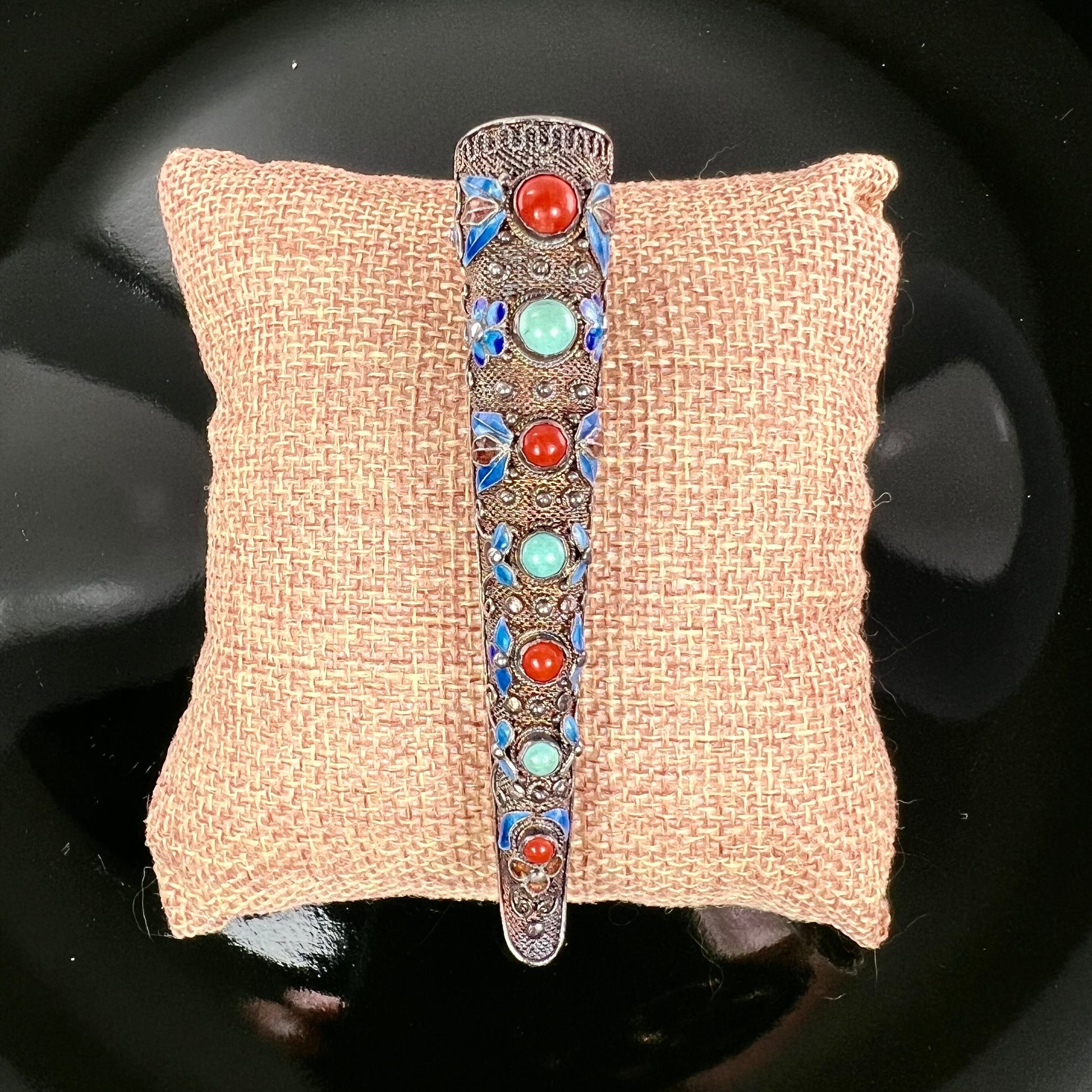 Vintage Silver Finger Nail Cover Pin