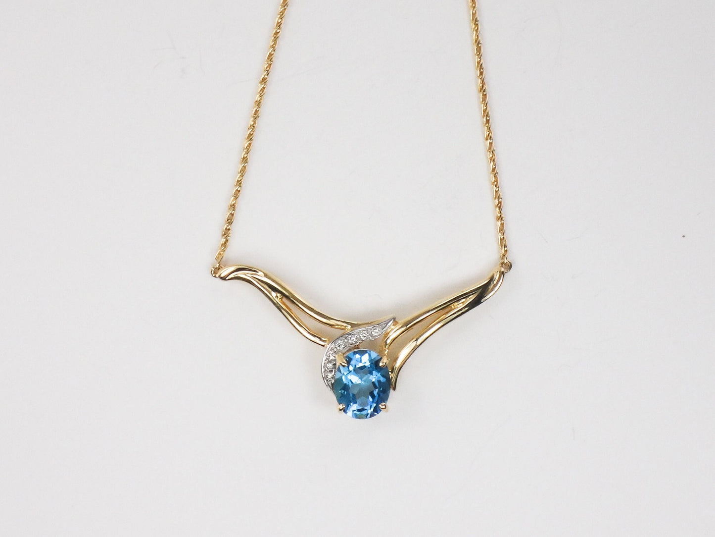 Vintage 14k Yellow Gold Blue Topaz and Diamond Necklace 1980's Oval Blue December Birthstone Necklace 17.5"