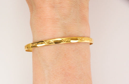 Vintage Solid 21k Yellow Gold Fancy Slip On Bangle Bracelet Stacking Bracelet