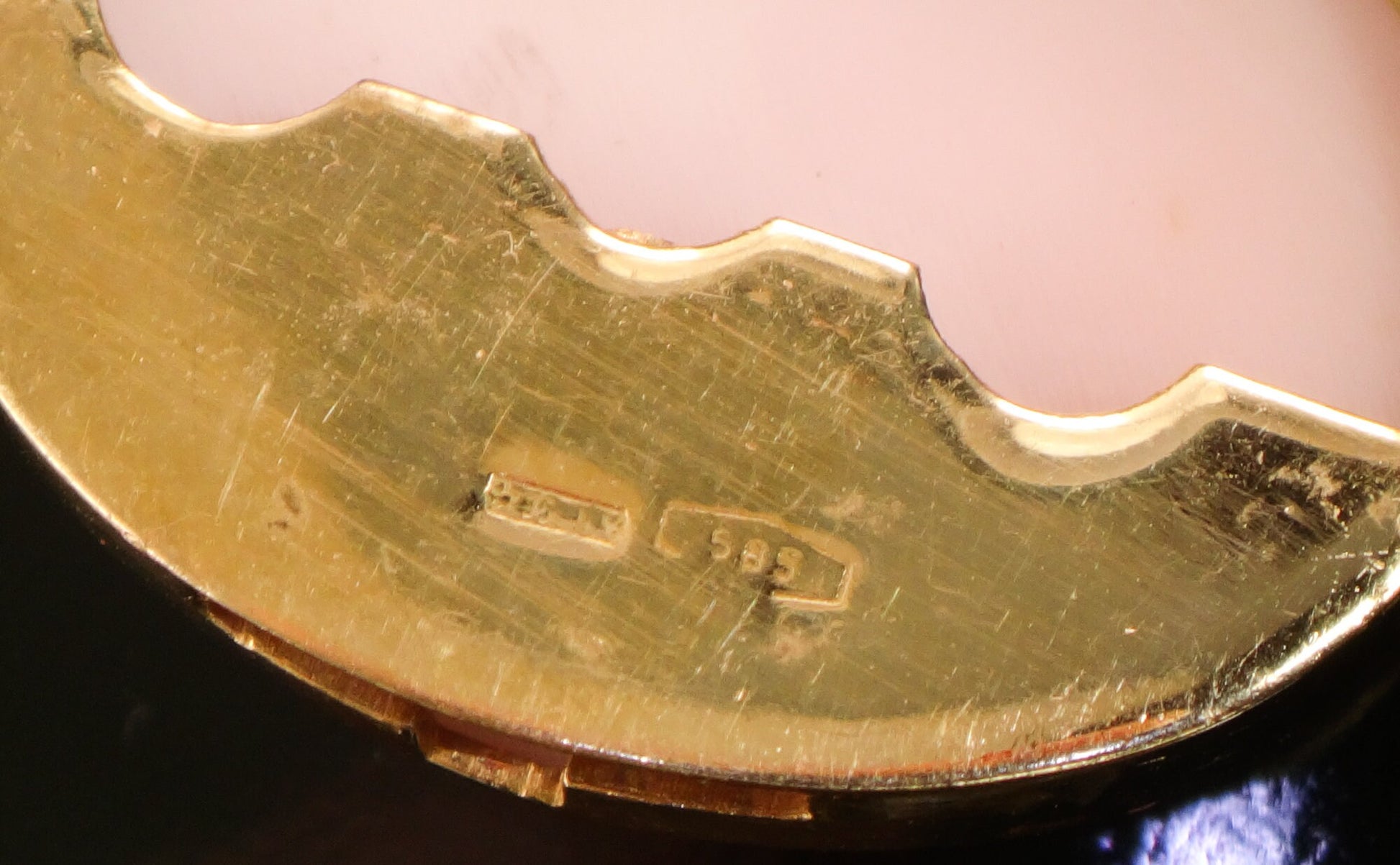 Vintage 14k Gold Pink and Brown Cameo Bracelet 7"