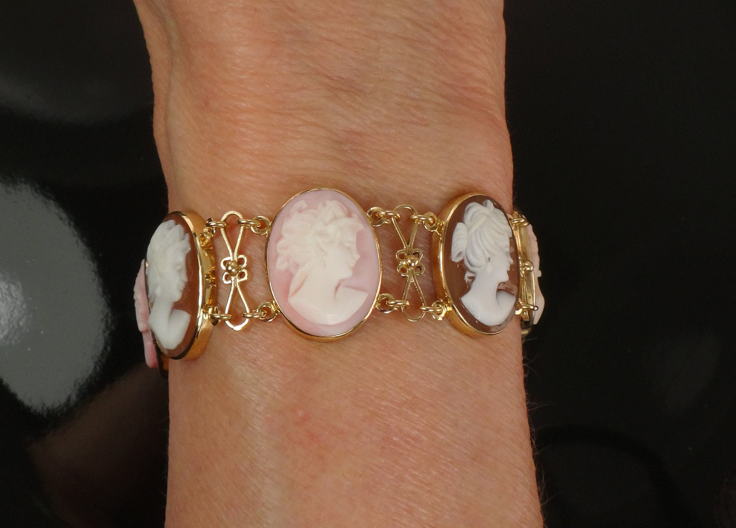 Vintage 14k Gold Pink and Brown Cameo Bracelet 7"