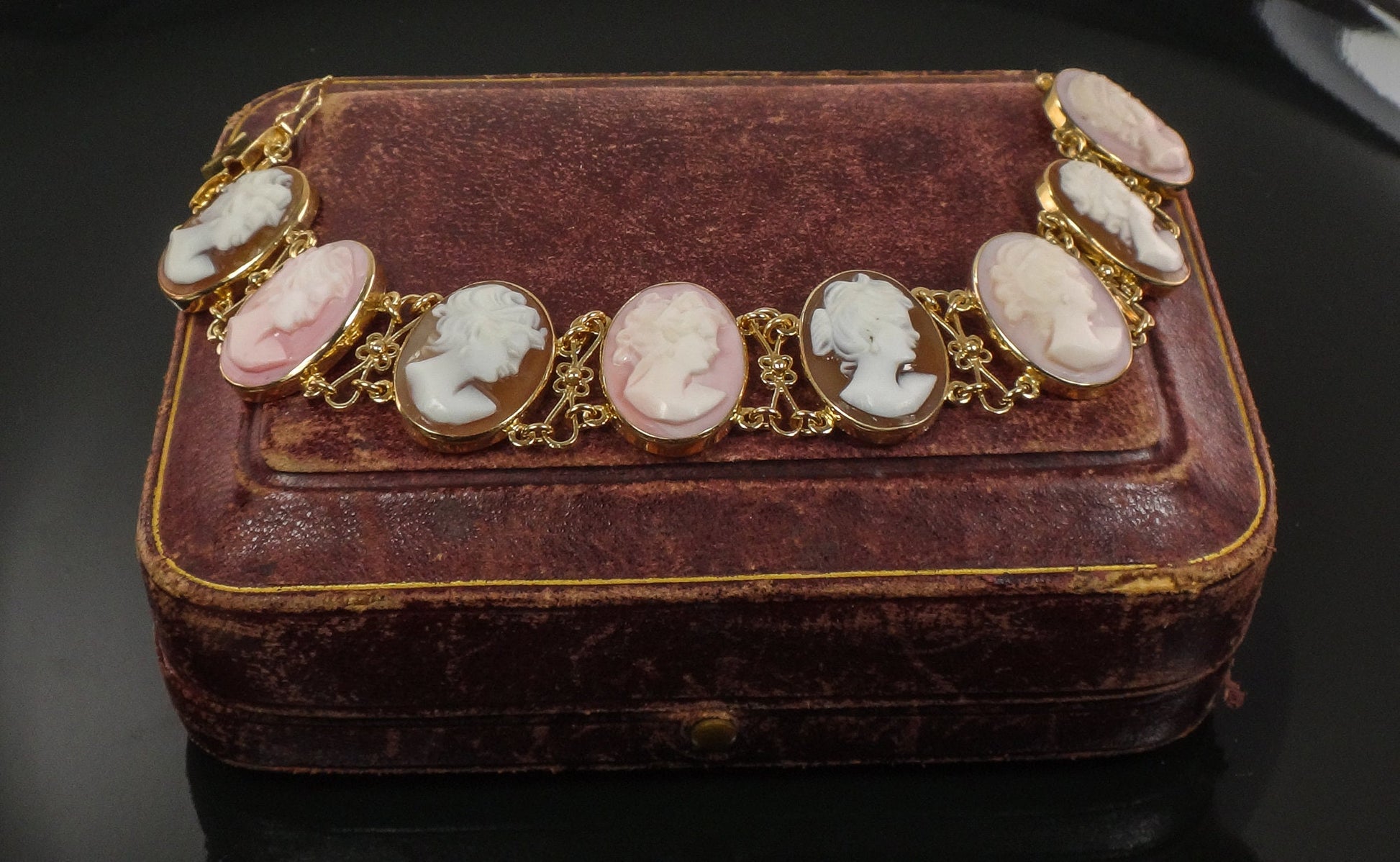 Vintage 14k Gold Pink and Brown Cameo Bracelet 7"