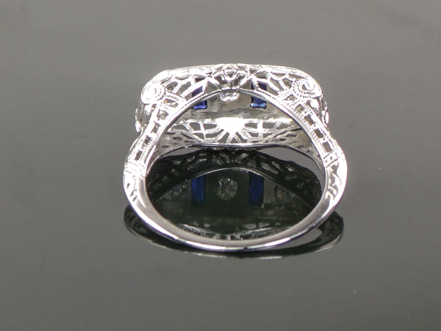 Vintage 18k White Gold Sapphire and Natural Diamond Filigree Ring 1930 Art Deco Ring Three Stone Ring Size 6