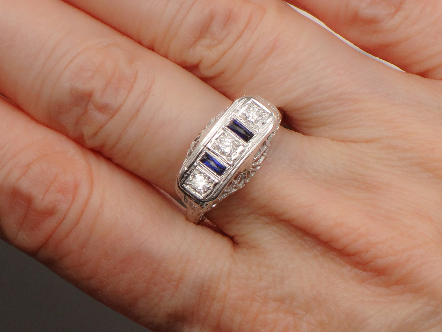 Vintage 18k White Gold Sapphire and Natural Diamond Filigree Ring 1930 Art Deco Ring Three Stone Ring Size 6