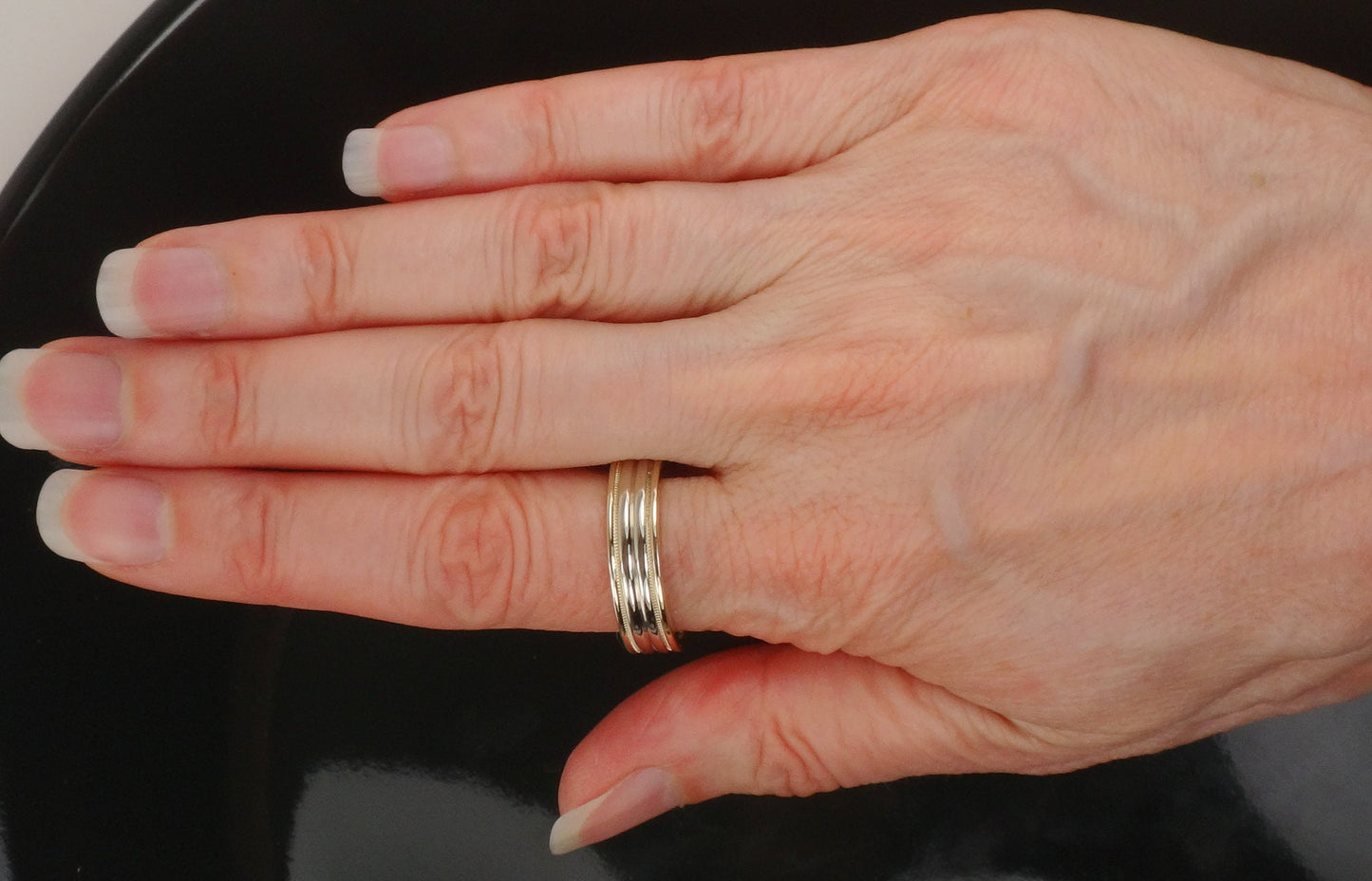 Vintage 14k Two Tone Gold Ribbed Wedding Band, Unisex or Men's Wedding Ring, Size 9.75