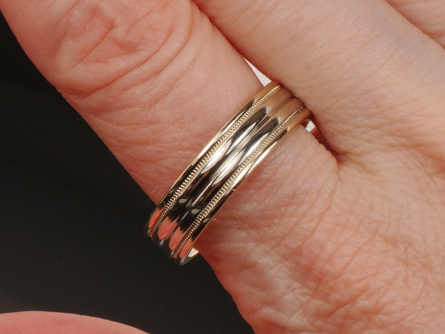 Vintage 14k Two Tone Gold Ribbed Wedding Band, Unisex or Men's Wedding Ring, Size 9.75