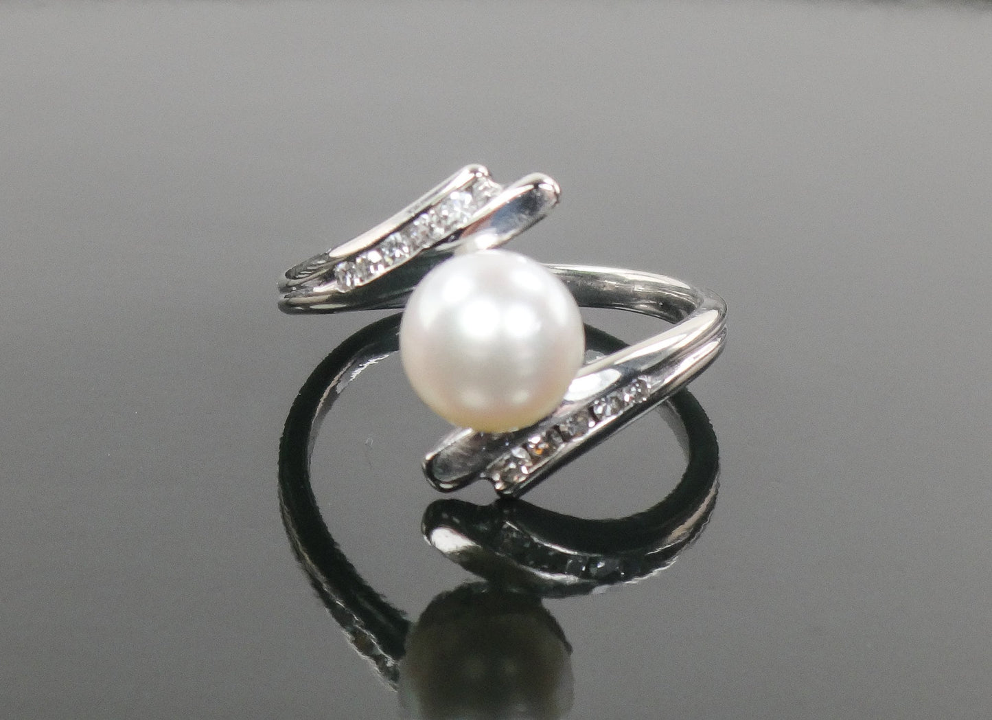 Vintage F & F Felger 14k White Gold Cultured Pearl and Diamond Ring Bridal Ring Size 5.25