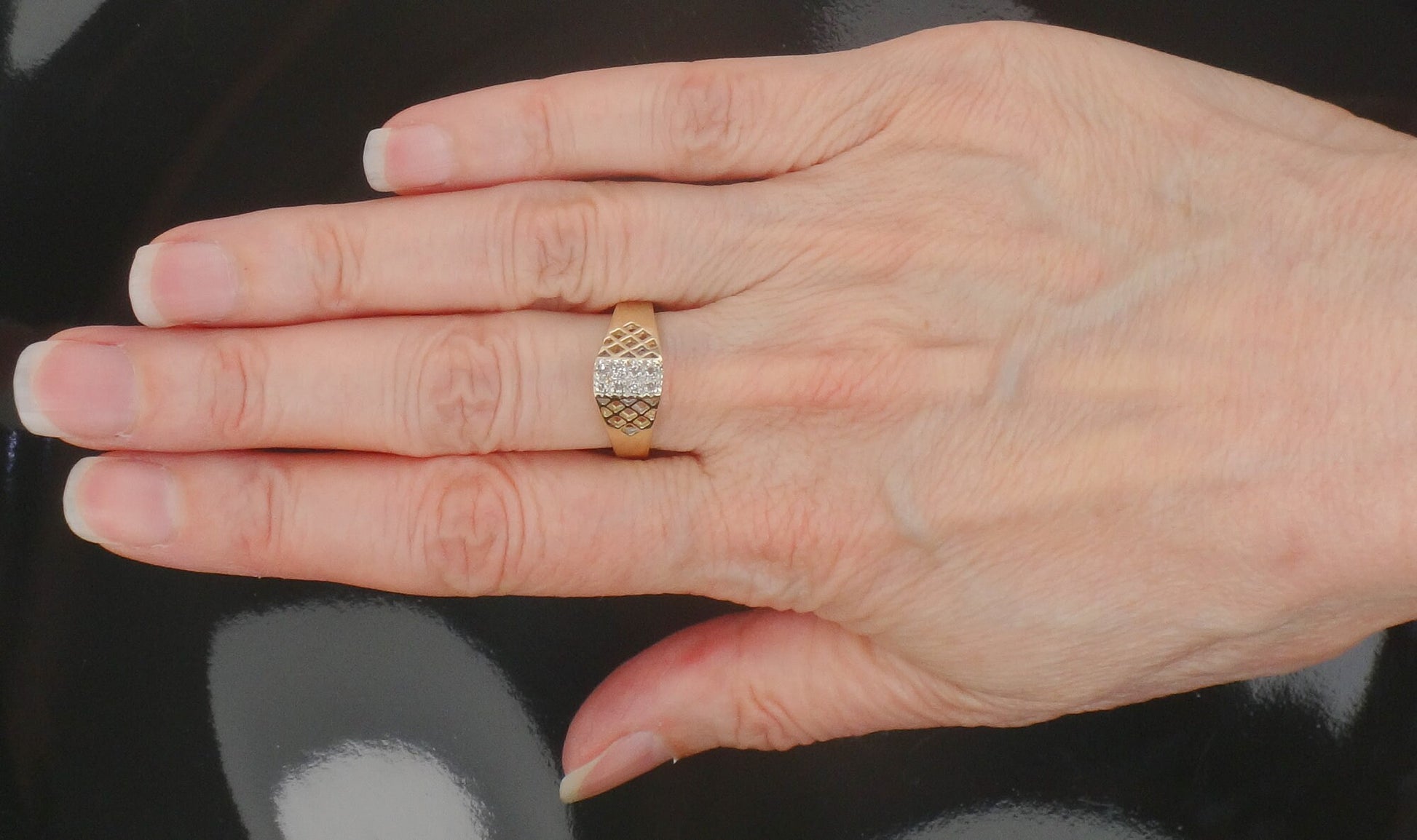 Vintage 14k Yellow Gold Natural Diamond Pierced Band Ring Size 5.75