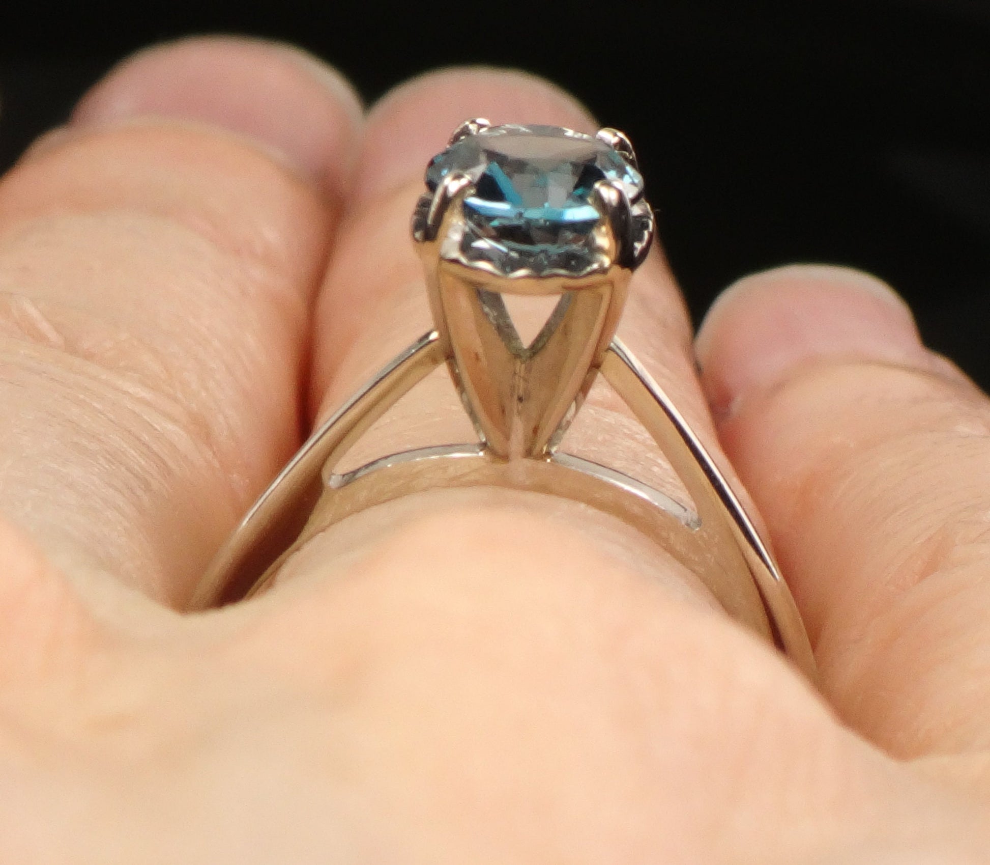 Vintage 14k White Gold Blue Spinel Solitaire Ring, Alternative Engagement Ring, Size 6.5