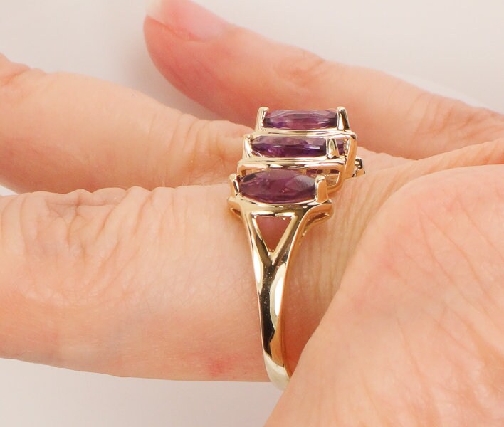 10k Yellow Gold Marquise Natural Amethyst Ring, Vintage Purple February Birthstone Ring, Size 9