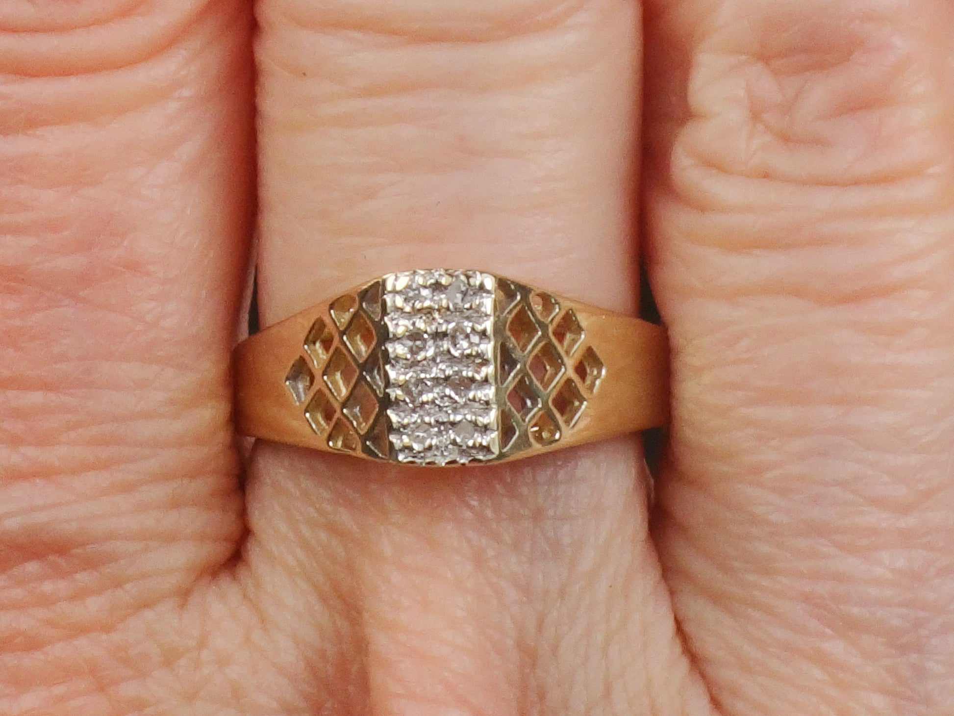 Vintage 14k Yellow Gold Natural Diamond Pierced Band Ring Size 5.75