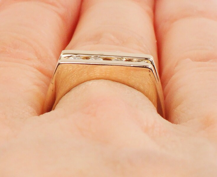 Vintage 14k Yellow Gold Natural Diamond Ring .20 CT TDW Size 5 3/4