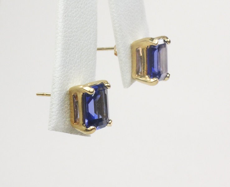 Vintage 14k Yellow Gold Purple Blue Spinel Stud Earrings