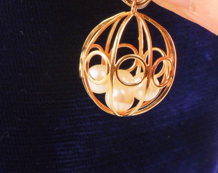 Vintage 18k Yellow Gold Cultured Pearl Ball Cage Pendant Charm