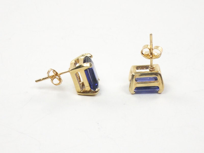 Vintage 14k Yellow Gold Purple Blue Spinel Stud Earrings