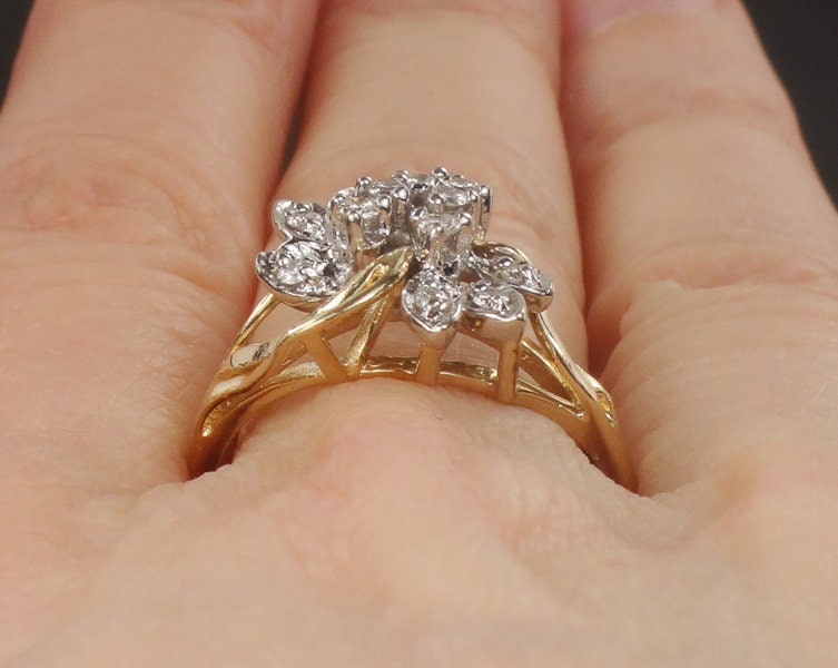Vintage 14k Two Tone Gold Diamond Cluster Everyday Ring Size 8.25