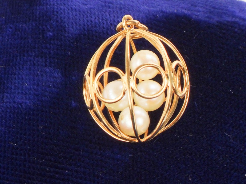 Vintage 18k Yellow Gold Cultured Pearl Ball Cage Pendant Charm