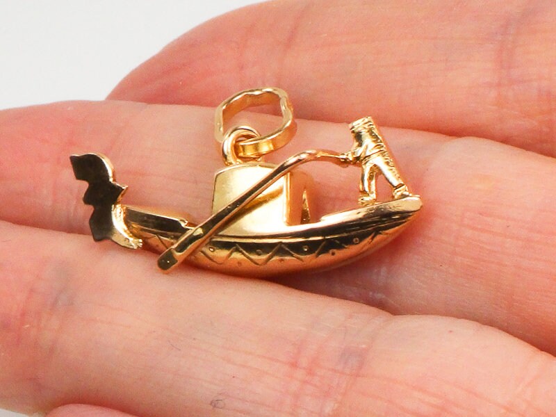Vintage 18k Yellow Gold Italian Gondola Pendant Charm 3D Italy Travel Charm