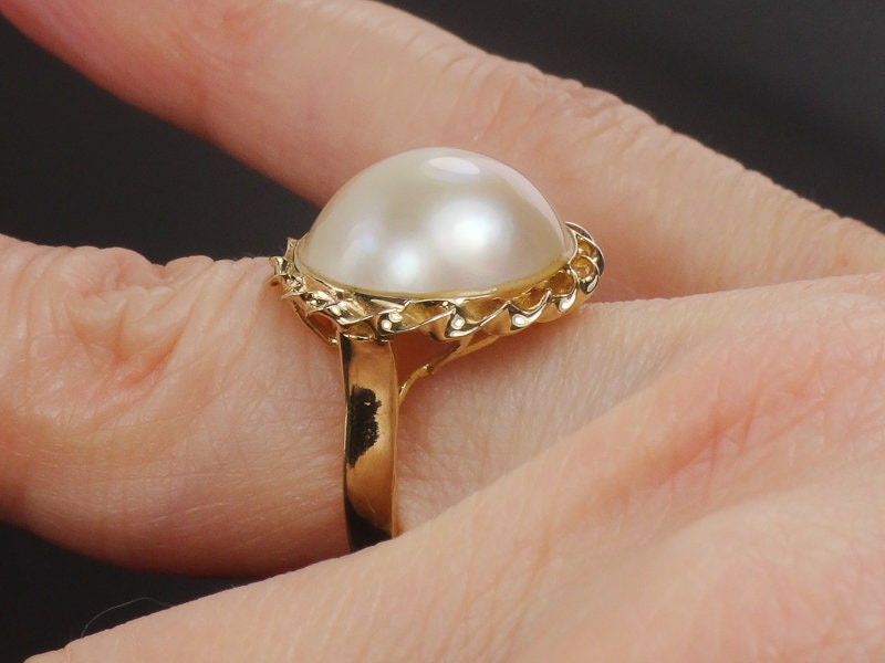Vintage 14k Yellow Gold Mabe Pearl Ring Bridal Jewelry Size 4.75