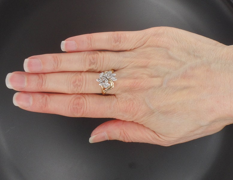 Vintage 14k Two Tone Gold Diamond Cluster Everyday Ring Size 8.25