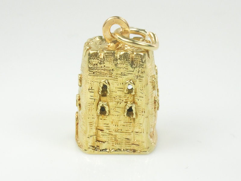Vintage 18k Yellow Gold Castle Tower Charm, 3D Italy Travel Pendant