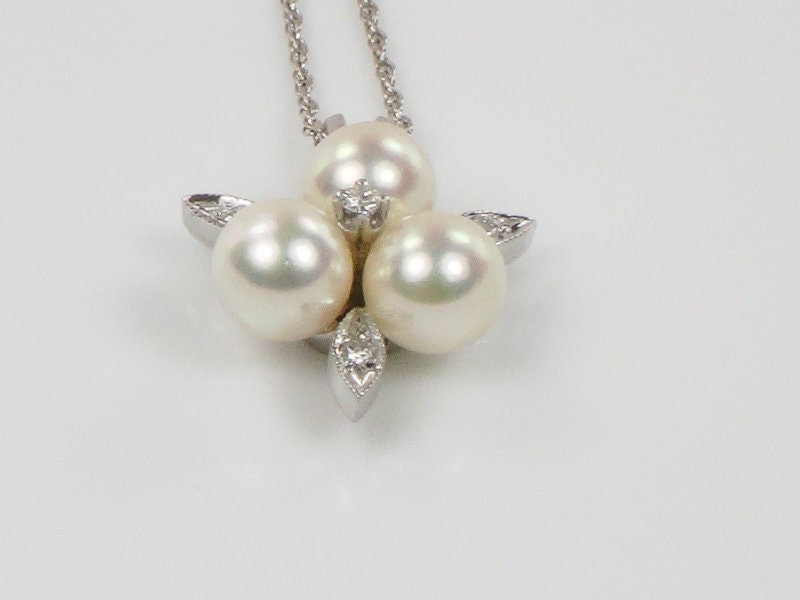 Vintage 14k White Gold Three Cultured Pearl and Diamond Pendant Necklace Trefoil Bride Necklace 16"