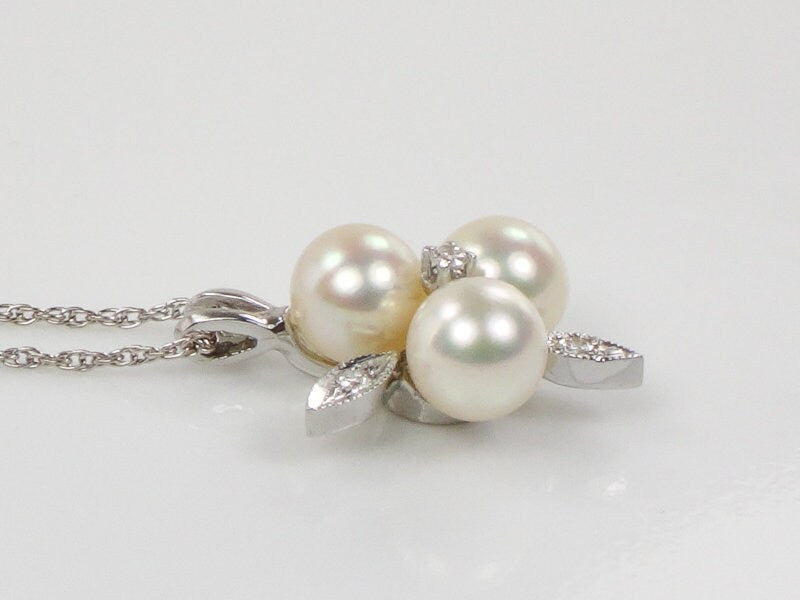 Vintage 14k White Gold Three Cultured Pearl and Diamond Pendant Necklace Trefoil Bride Necklace 16"