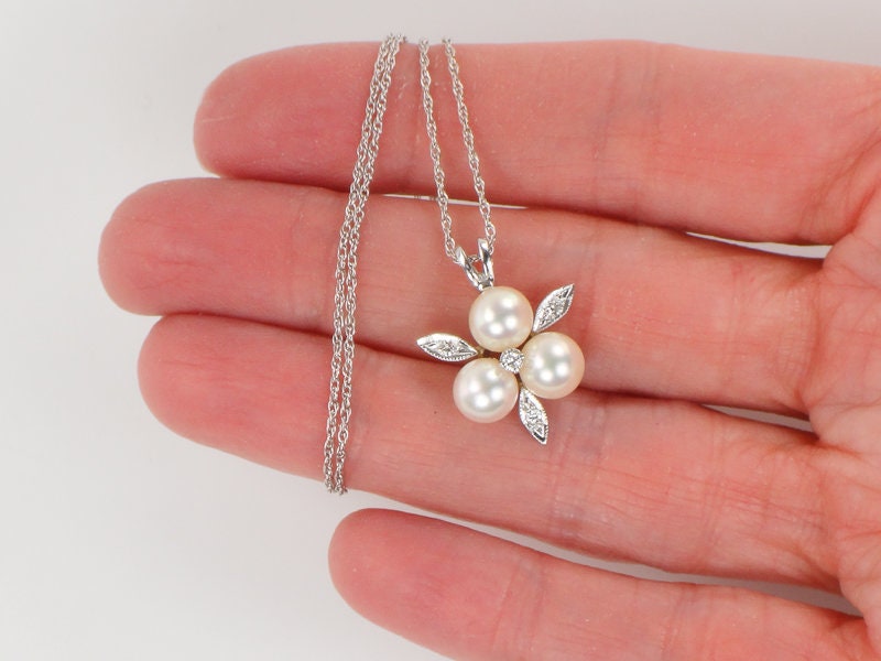 Vintage 14k White Gold Three Cultured Pearl and Diamond Pendant Necklace Trefoil Bride Necklace 16"